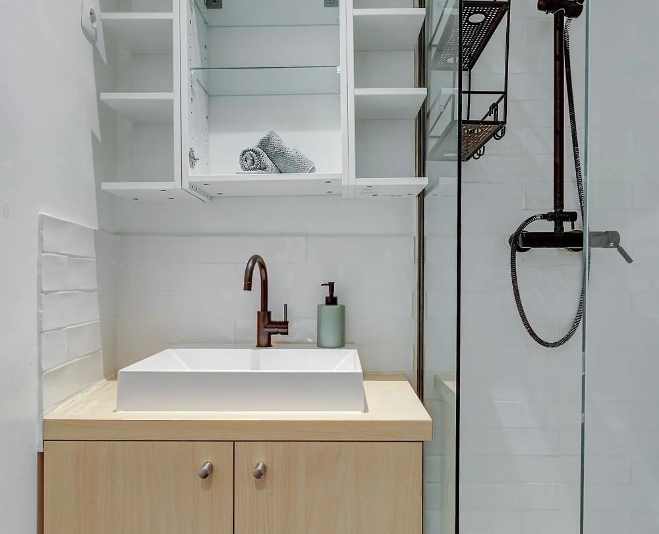 Apartment In Le Marais Centre Paris
